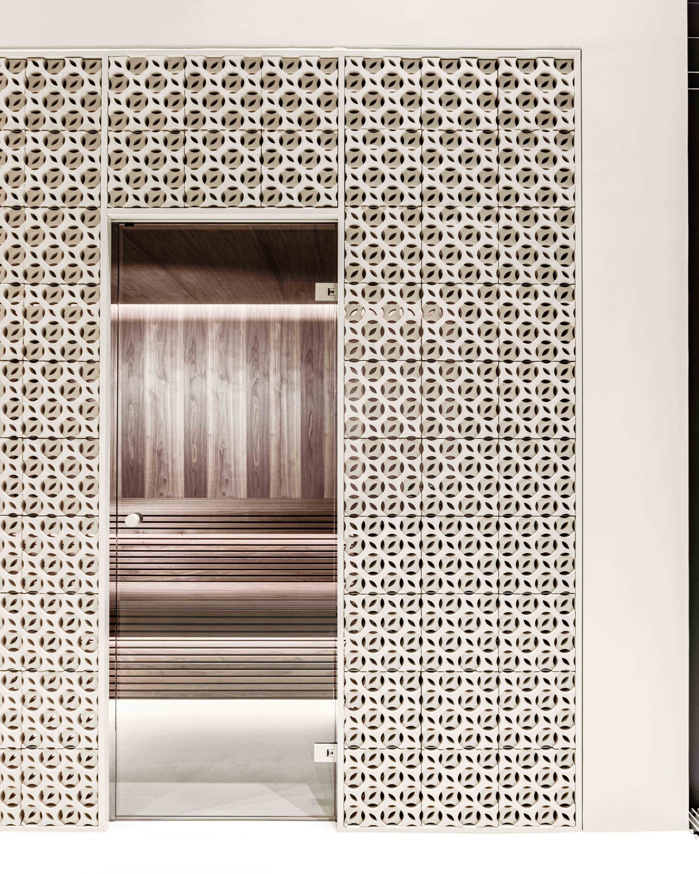 DREI EICHEN, 2023

#naomihajnos
#swissinteriordesign
#interiordetailswelove
#Des...